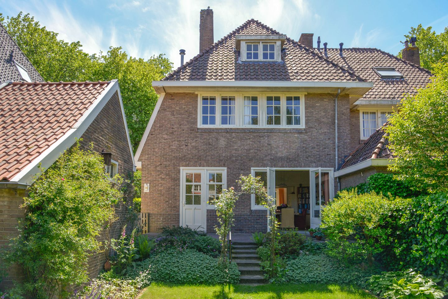 Photo 4 of Burgemeester s'Jacoblaan 9