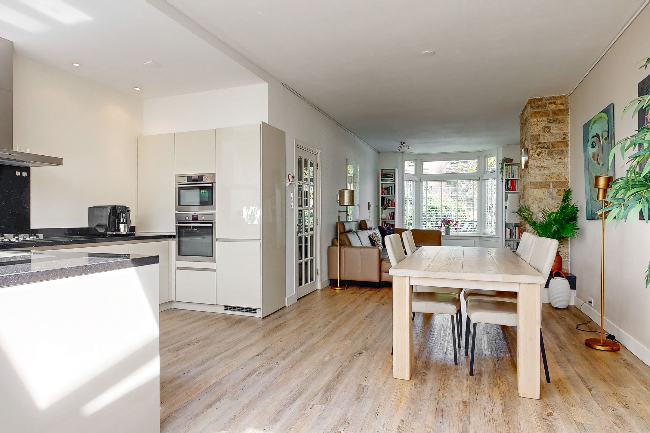 Photo 15 of Oranje Nassaulaan 34