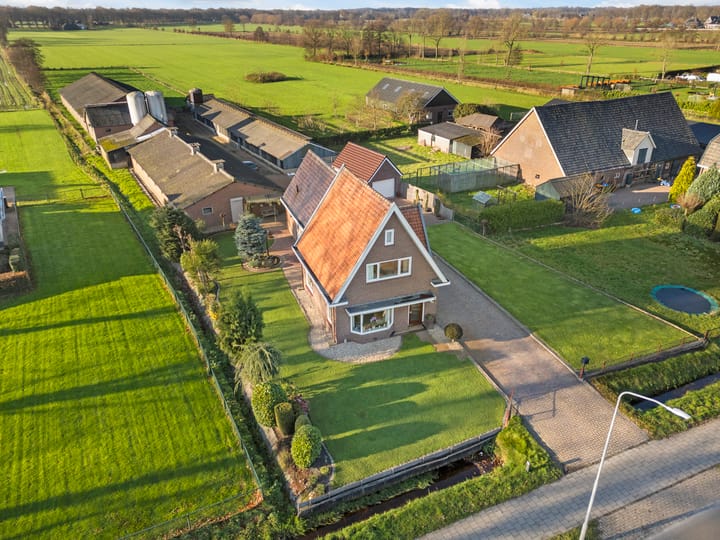 Foto 3 van Hoofdweg 27