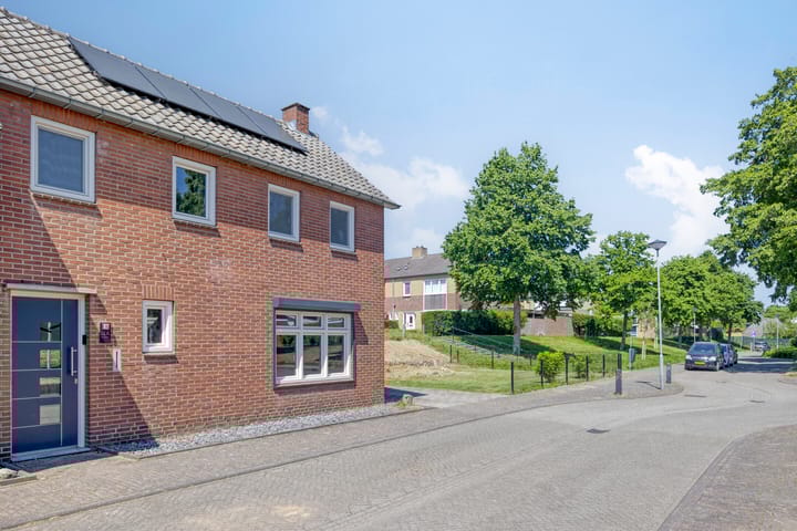 Photo 26 of Veestraat 12-A