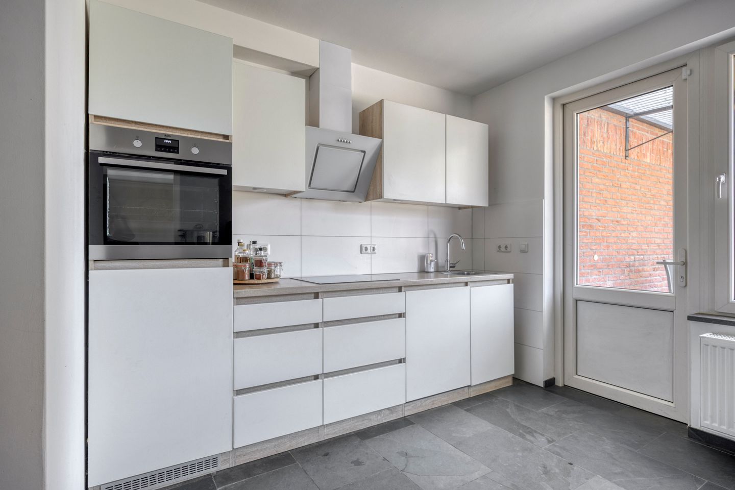 Foto 10 van Veestraat 12-A