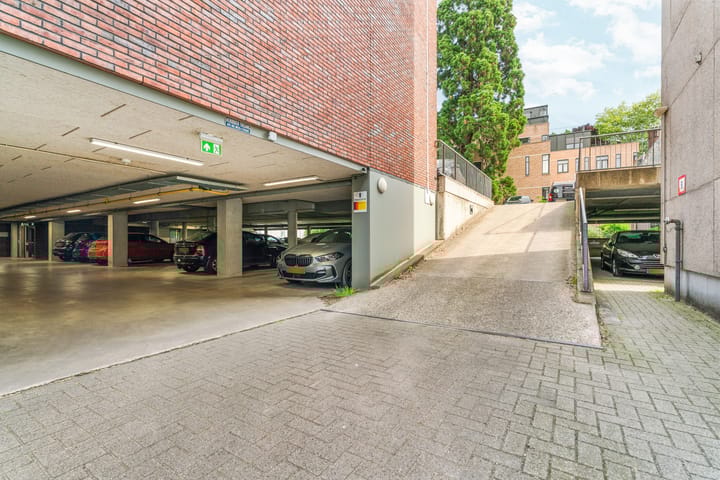 Foto 25 van Rosendaalsestraat 10-2