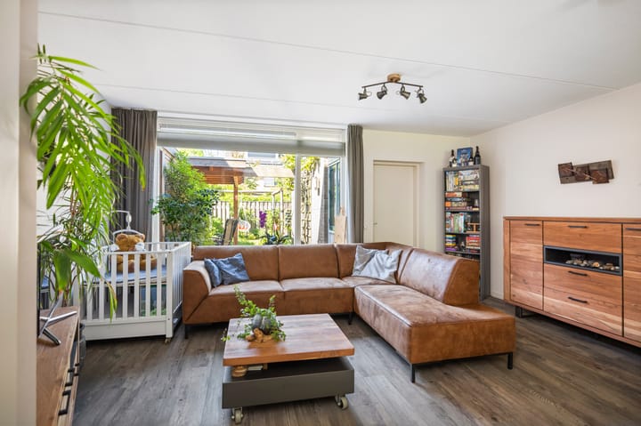 Foto 2 van Kardinaalsmuts 47