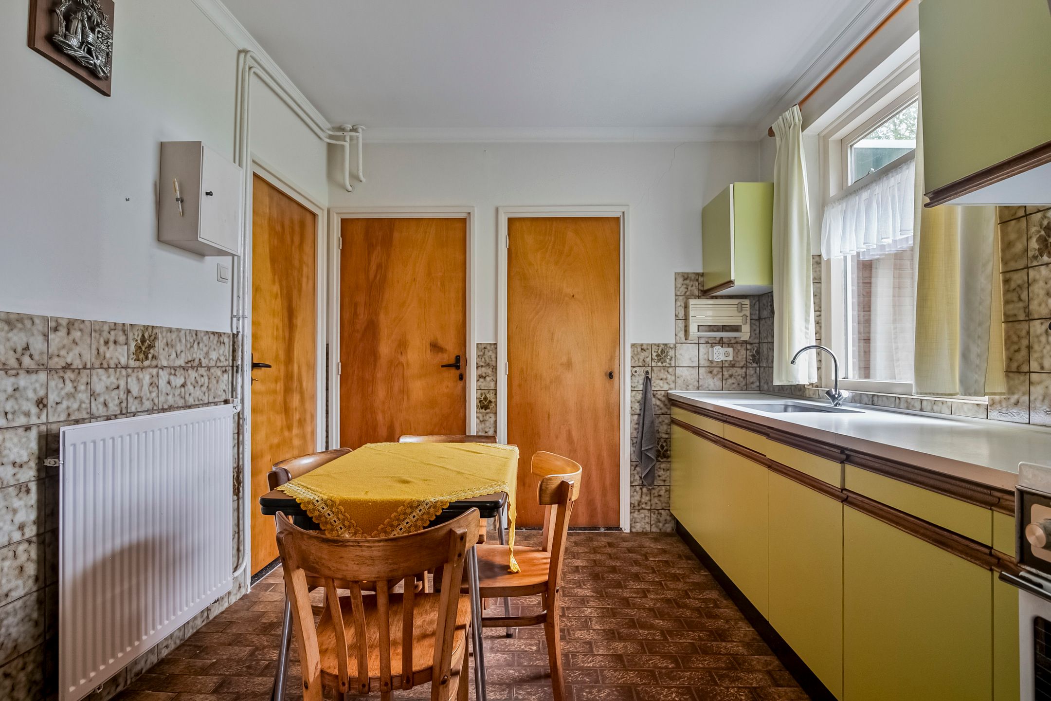 Photo 15 of Brugstraat 8