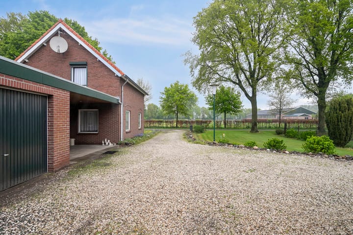 Foto 40 van Brugstraat 8