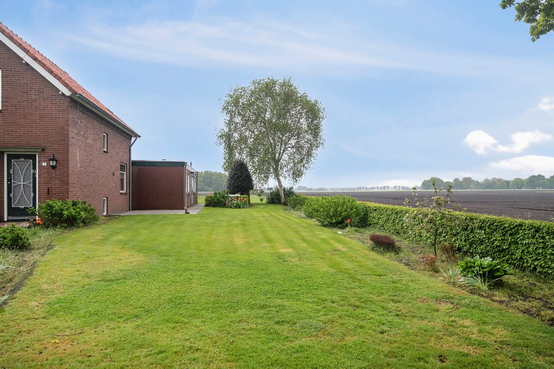 Photo 41 of Brugstraat 8