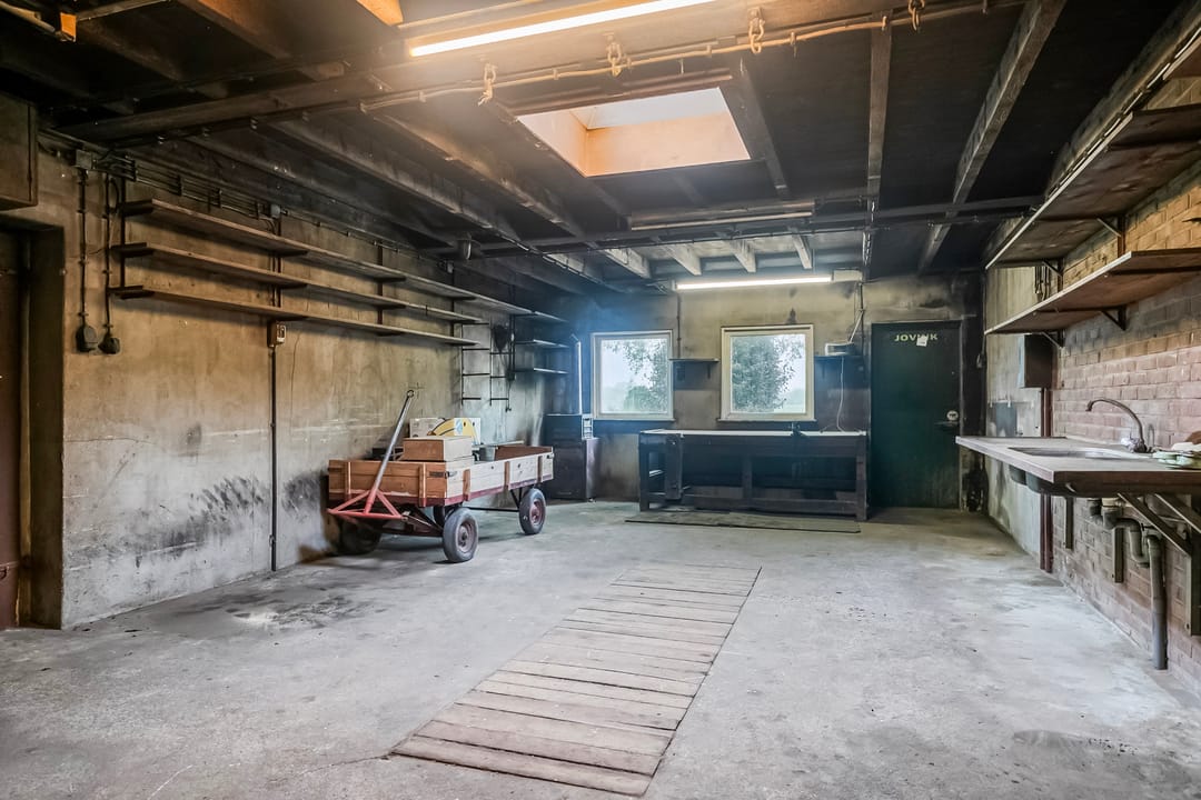 Photo 46 of Brugstraat 8