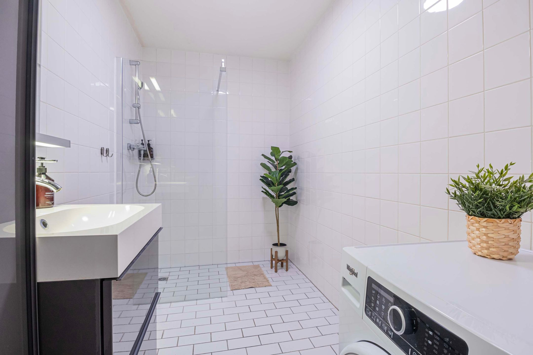 Foto 15 van Weegbree 56