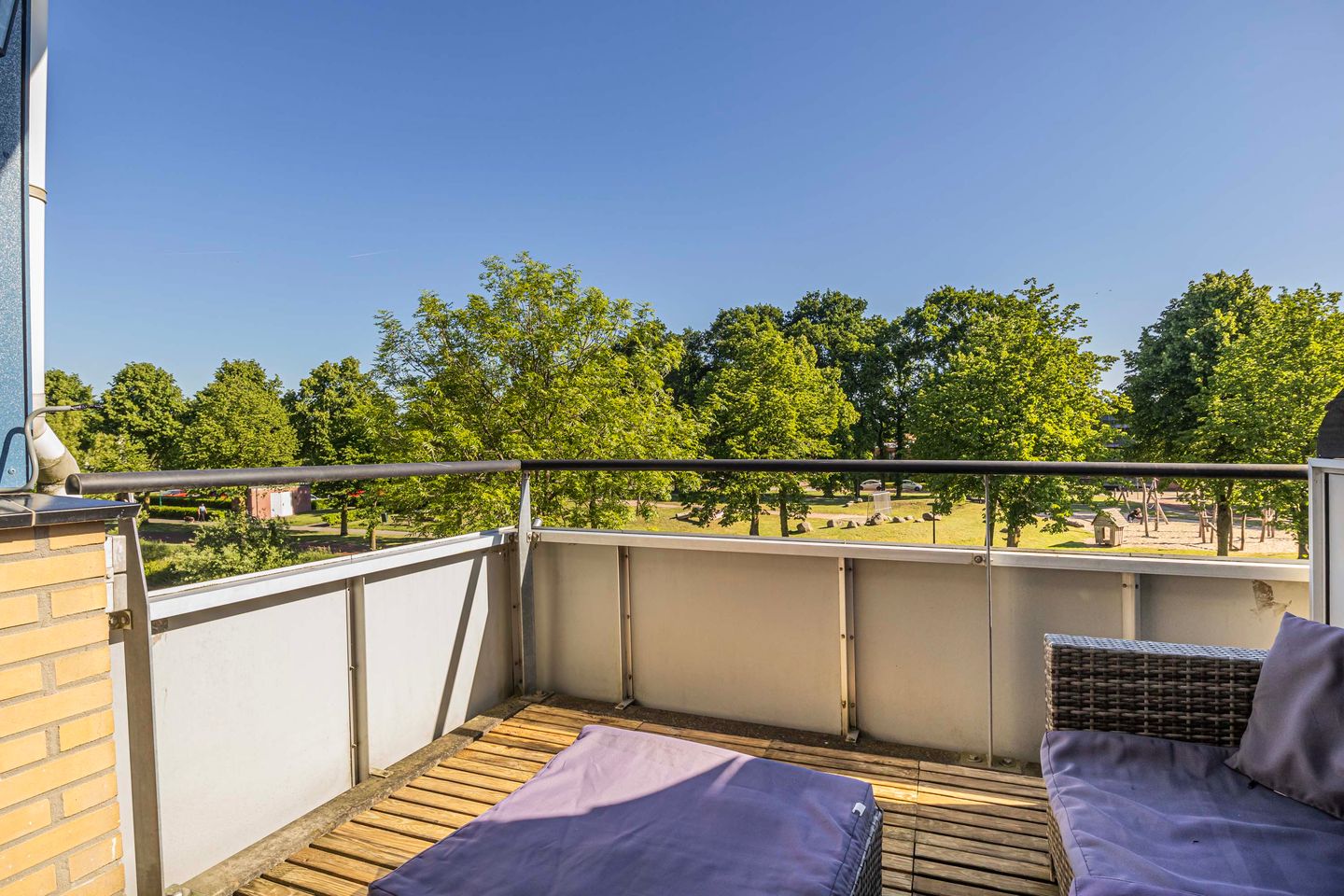 Foto 20 van Weegbree 56