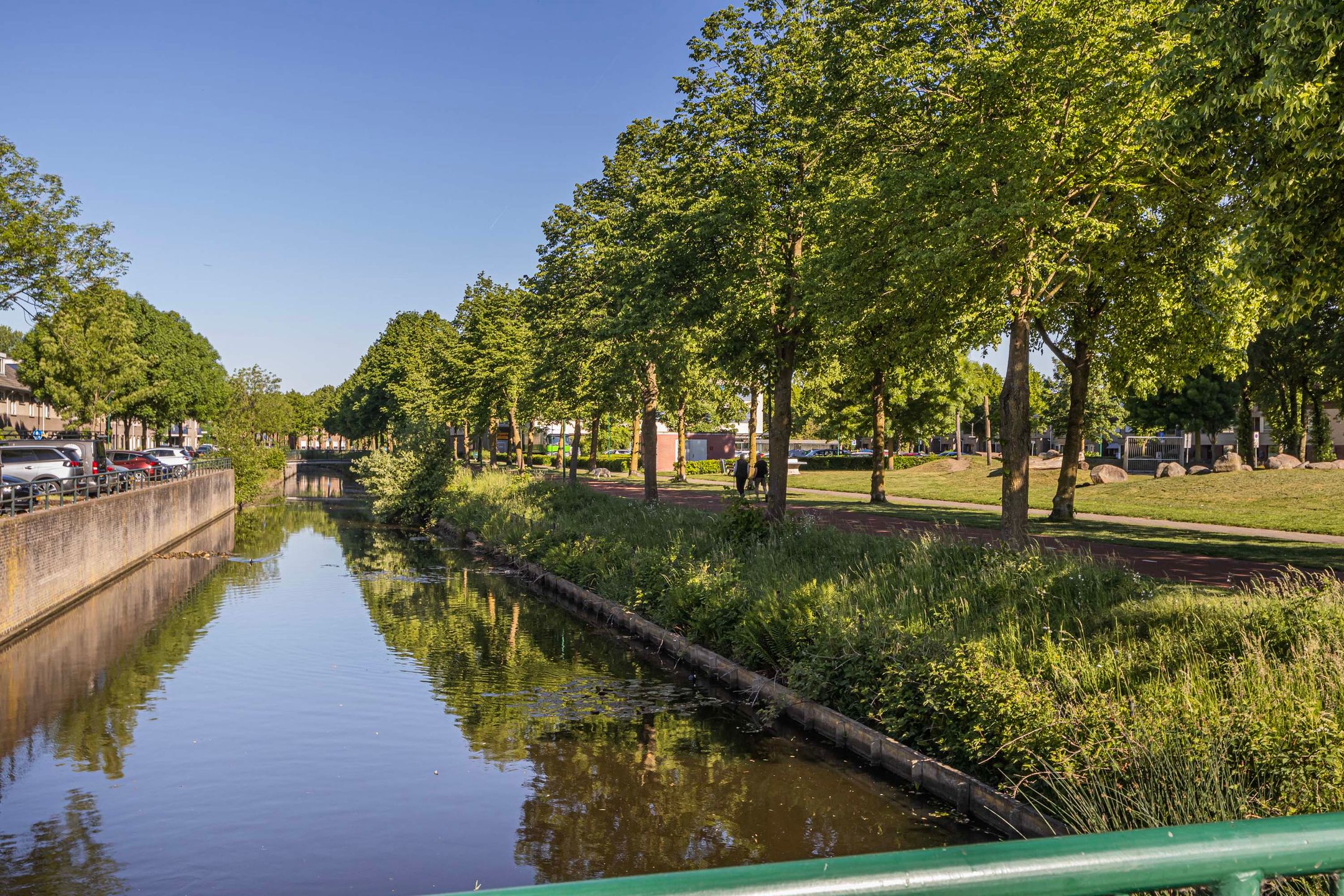 Foto 30 van Weegbree 56