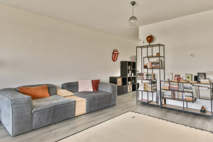 Foto 11 van Loosduinenstraat 36