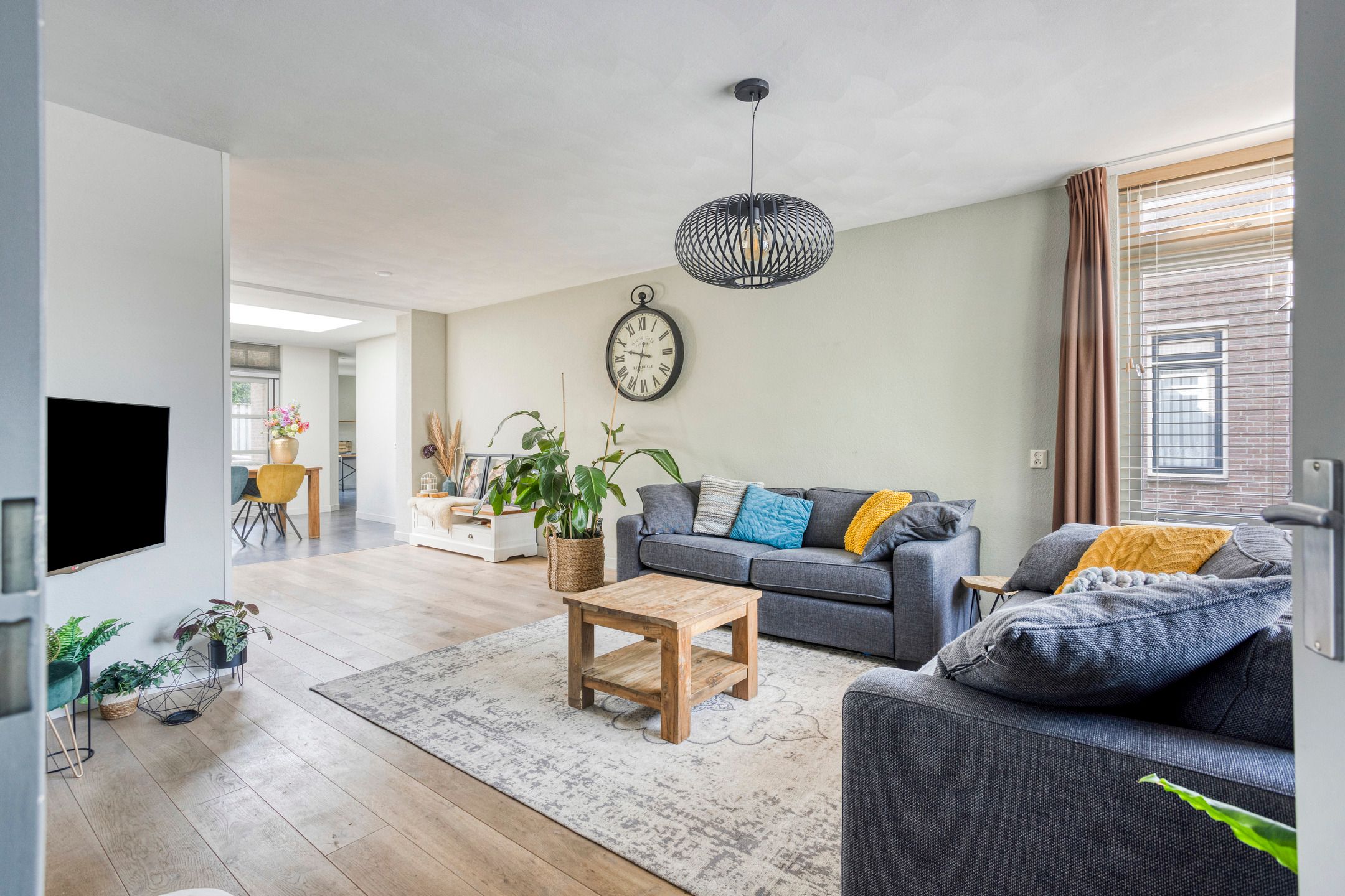 Foto 9 van Kaarsenmaker 1