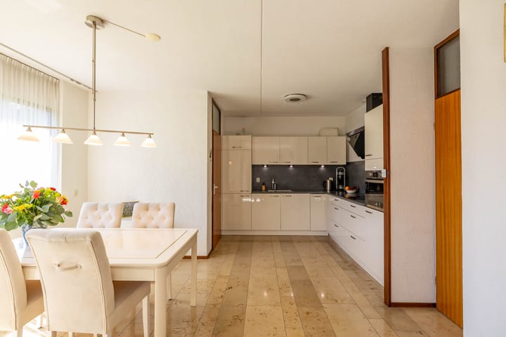 Foto 3 van Nico Rostlaan 13