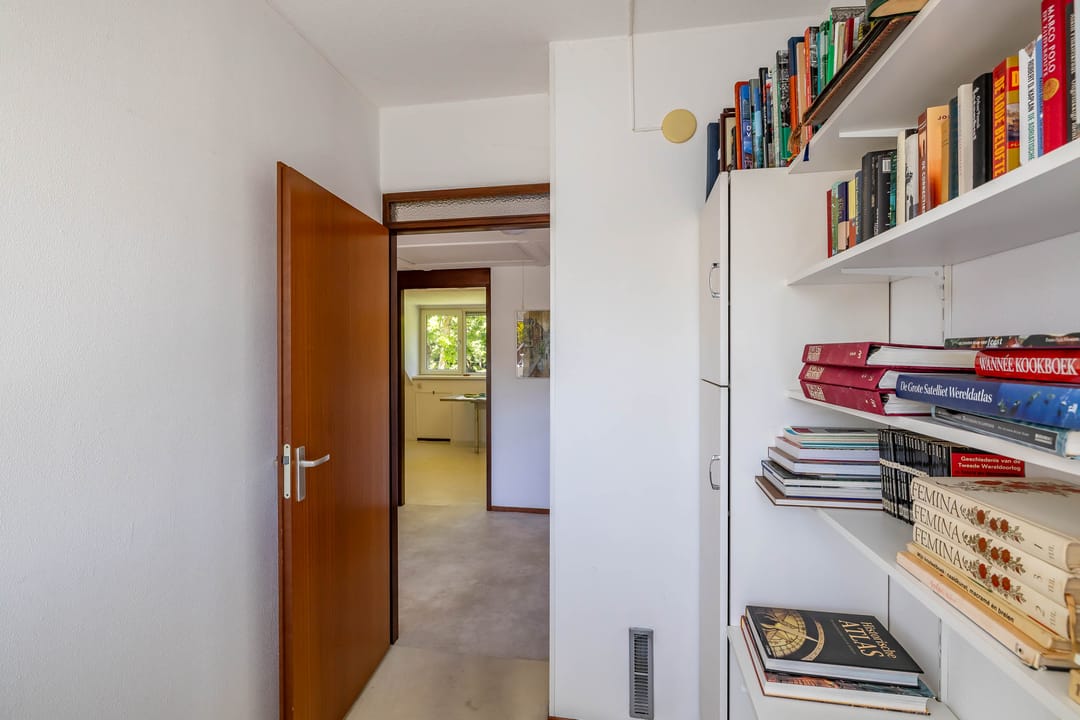 Photo 43 of Nico Rostlaan 13