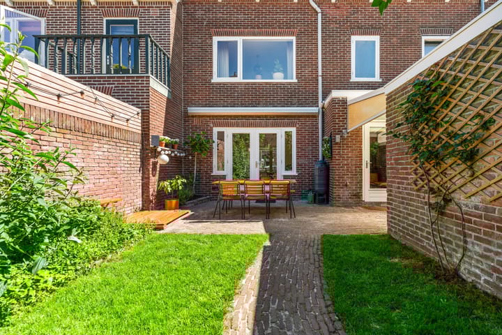 Photo 54 of Gemsstraat 5