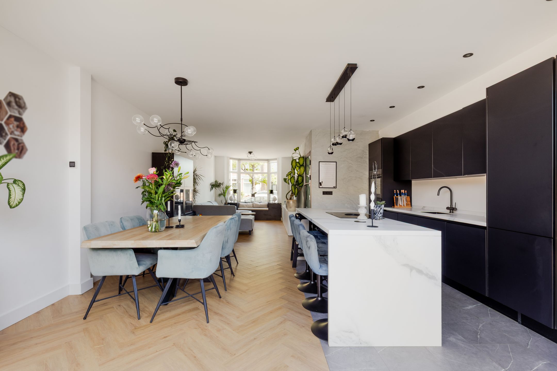 Foto 3 van Floresstraat 120