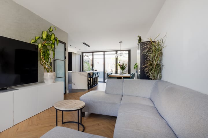 Foto 5 van Floresstraat 120