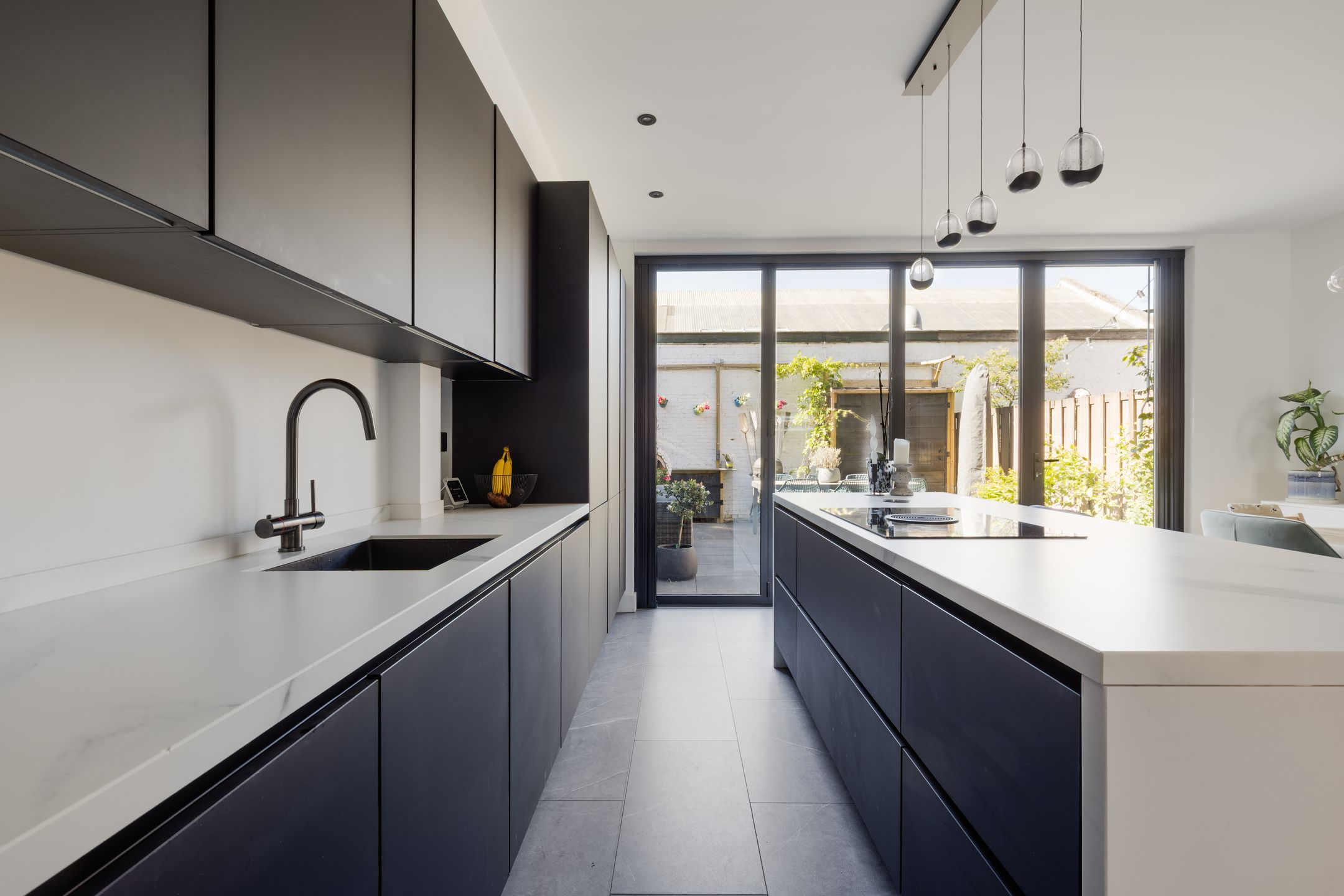 Foto 9 van Floresstraat 120