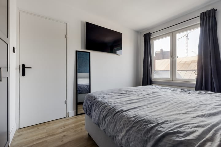 Foto 16 van Floresstraat 120