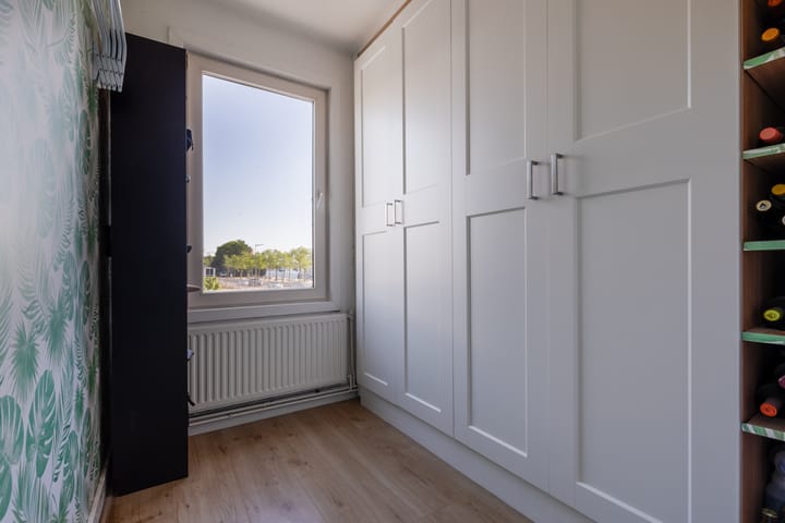 Foto 19 van Floresstraat 120