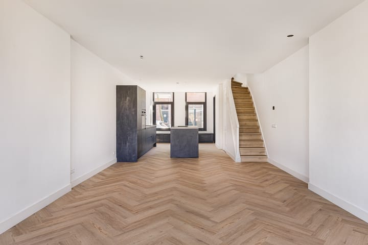 Foto 2 van Linschotenstraat 73