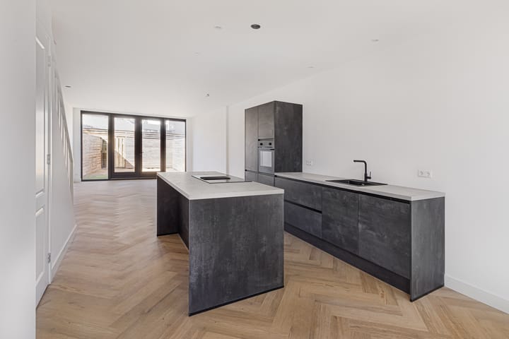 Foto 6 van Linschotenstraat 73