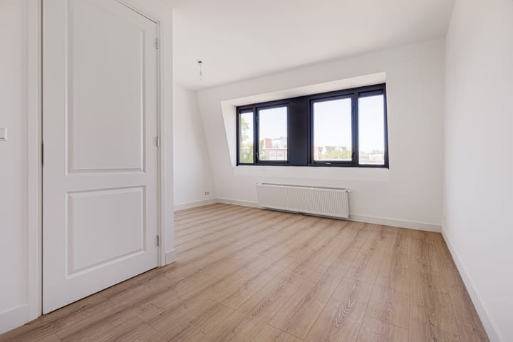 Foto 22 van Linschotenstraat 73