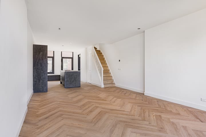 Foto 3 van Linschotenstraat 73