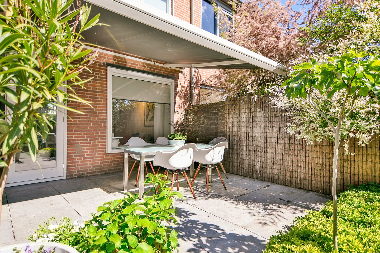 Foto 20 van Mient 104