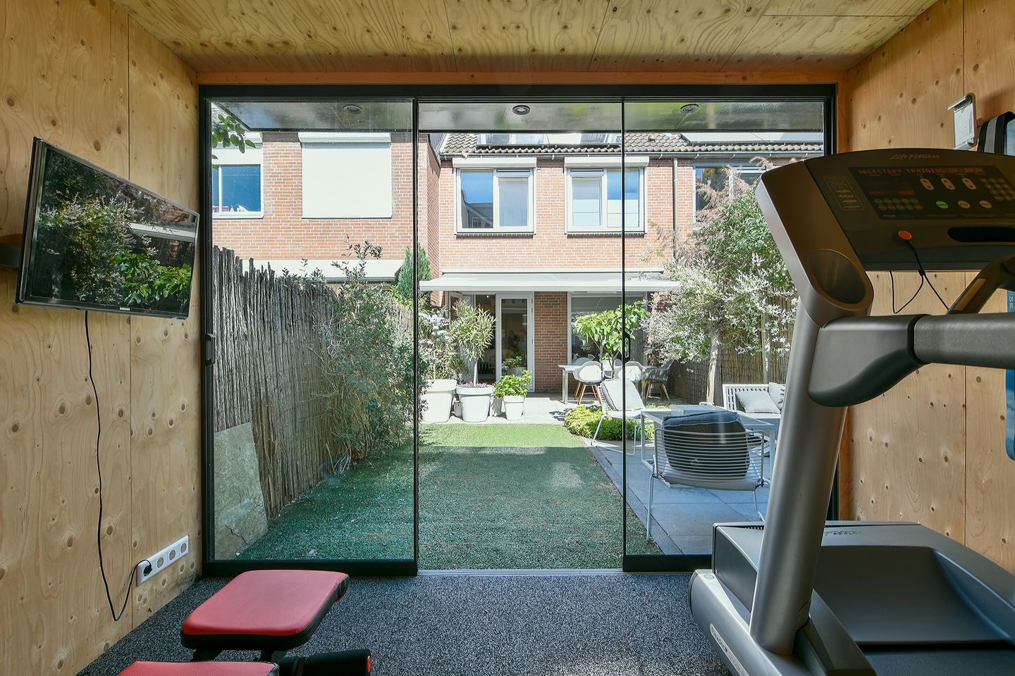 Foto 25 van Mient 104