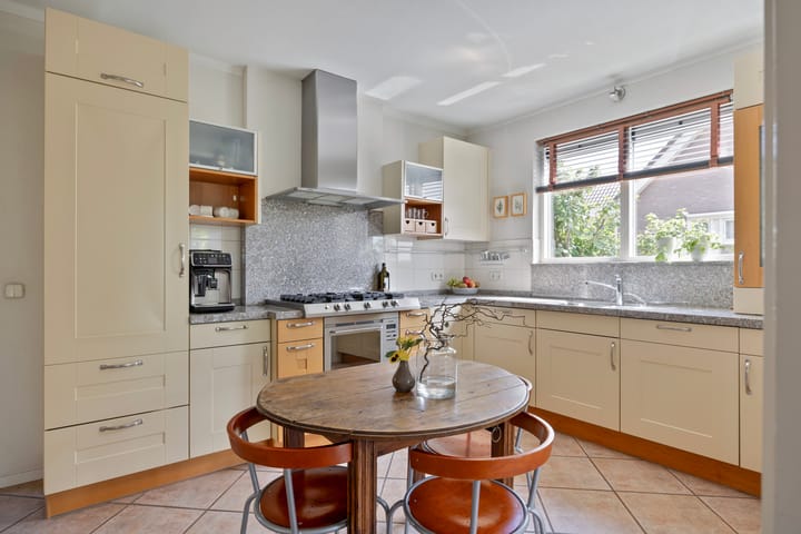 Foto 17 van Meester van Coothstraat 21