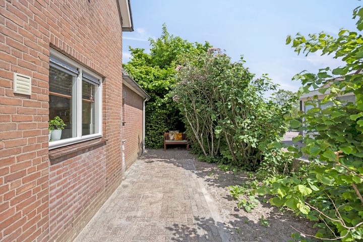 Foto 28 van Meester van Coothstraat 21