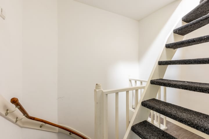 Foto 15 van Russischestraat 46-B01