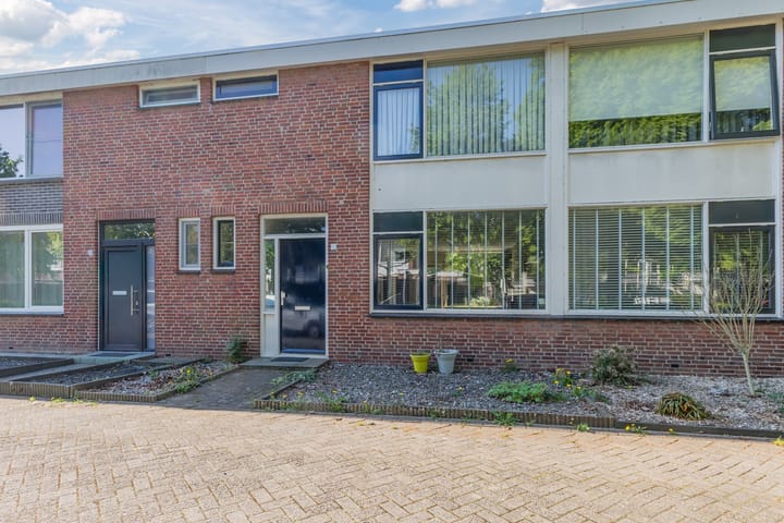 Foto 1 van Rijnstraat 3