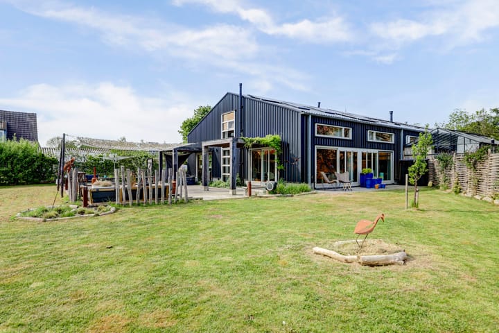 Photo 35 of Westdijk 12-B