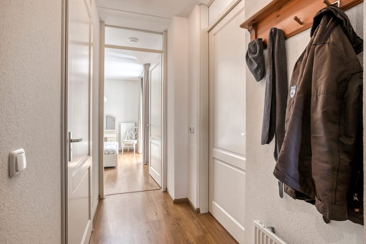 Photo 15 of Meester Caelersstraat 14