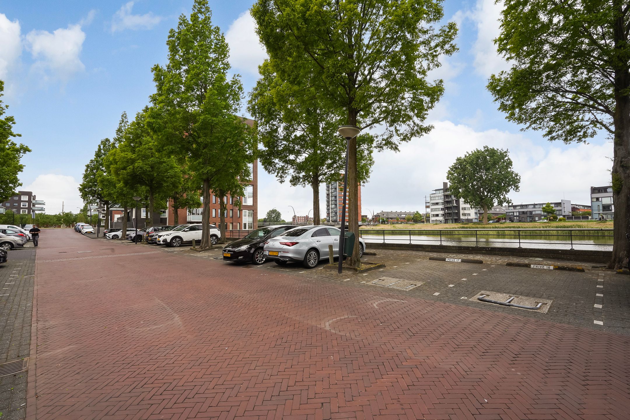 Foto 39 van Praagsingel 40