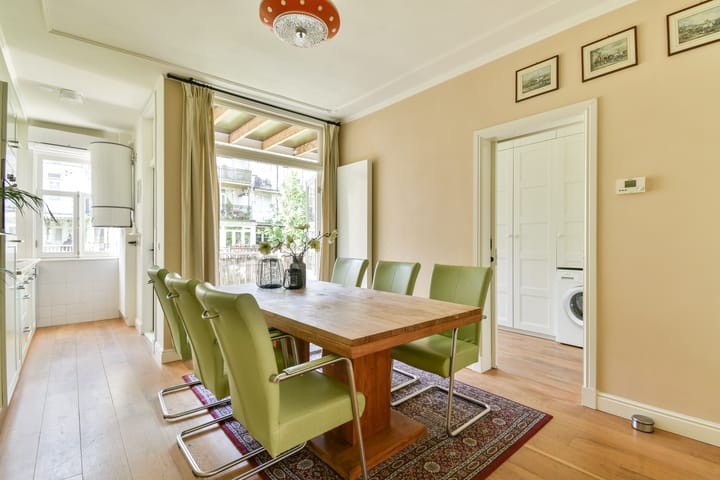 Photo 4 of Madurastraat 52-B