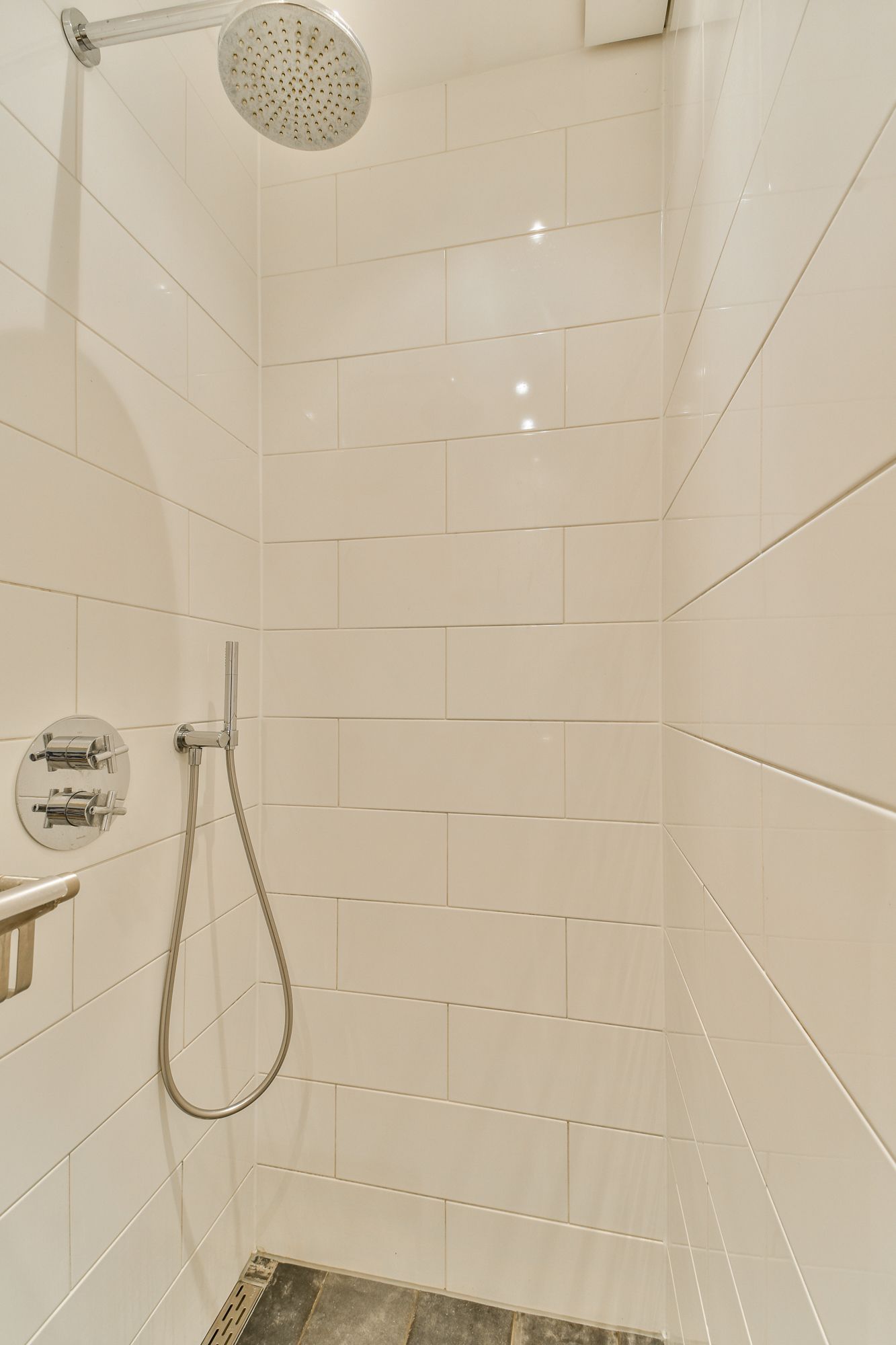 Photo 19 of Madurastraat 52-B