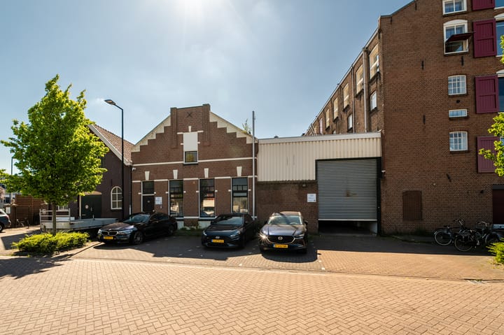 Koningin Wilhelminahaven ZZ 22, Vlaardingen