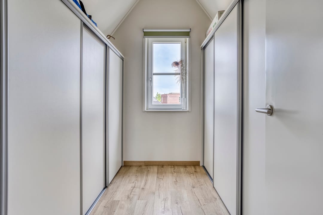 Photo 32 of Albert Aylerstraat 4