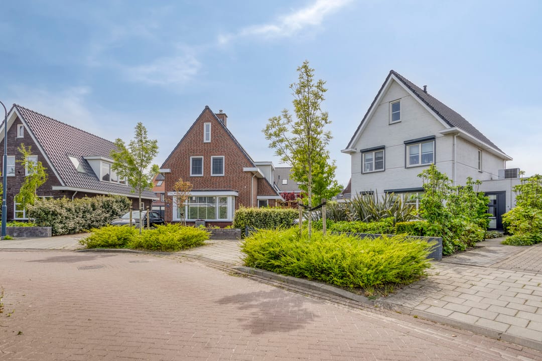 Photo 41 of Albert Aylerstraat 4