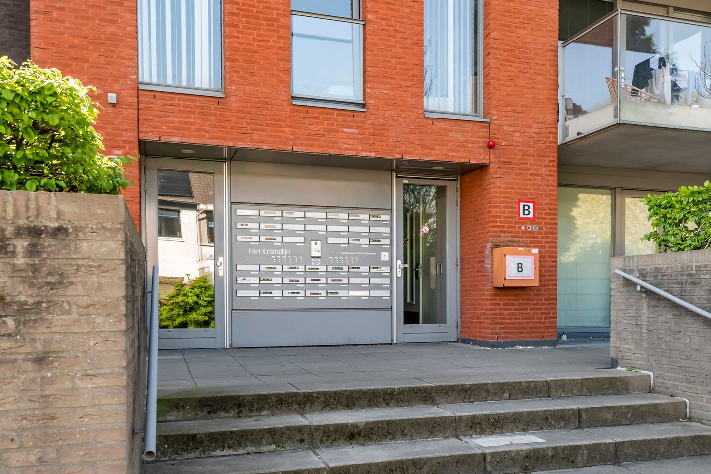 Photo 5 of Van Hoevestraat 49