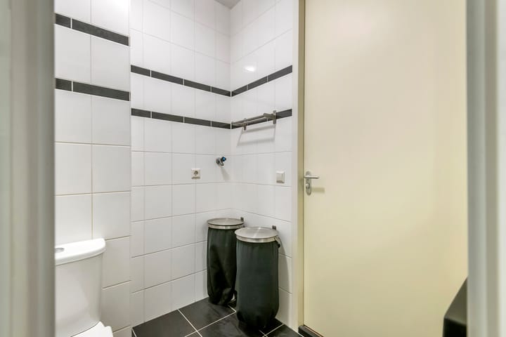 Foto 24 van Van Hoevestraat 49