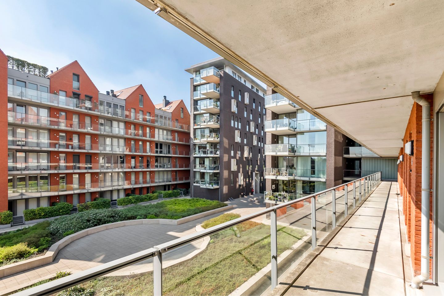 Photo 25 of Van Hoevestraat 49