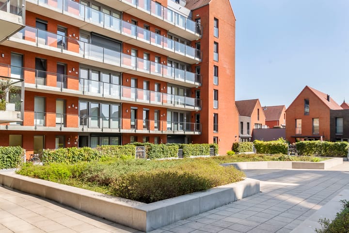 Foto 27 van Van Hoevestraat 49