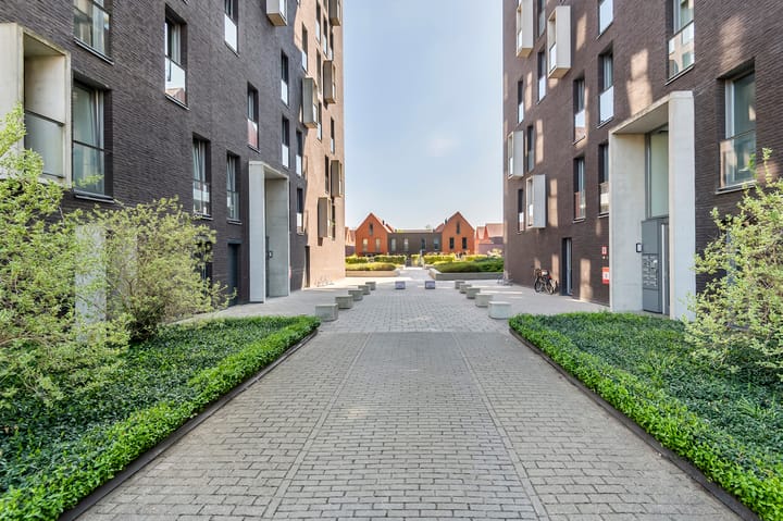 Foto 28 van Van Hoevestraat 49