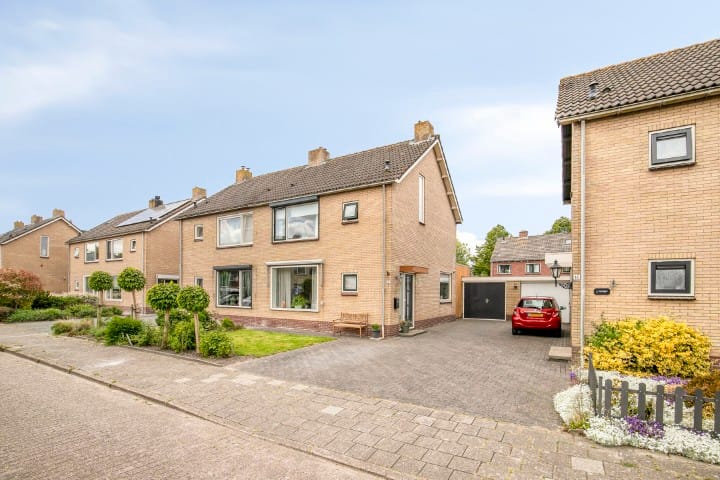 Foto 1 van Burgemeester Beststraat 18