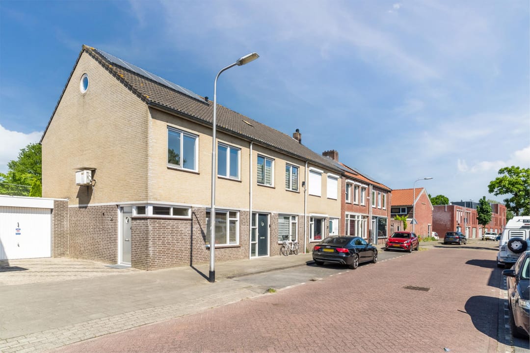 Foto 1 van Pastoor Smitsstraat 25