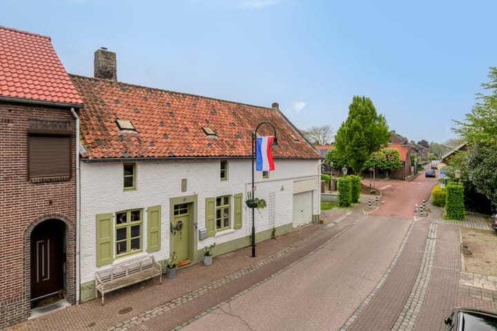 Photo 2 of Bosstraat 35